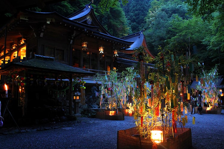木津川神社_七夕笹飾りライトアップ