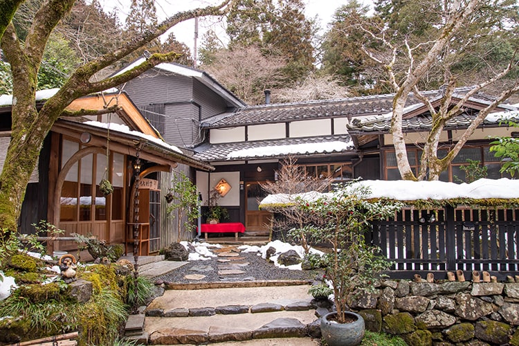 囲炉裏部屋